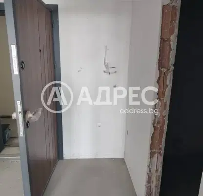Снимка 5 — Светъл двустаен апартамент с голяма всекидневна в Тракия, Пловдив