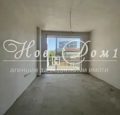Снимка 3 — Двустаен апартамент с тераса в нова сграда в Остромила, Пловдив