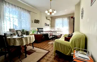 Двустаен апартамент в Хасково, Училищни