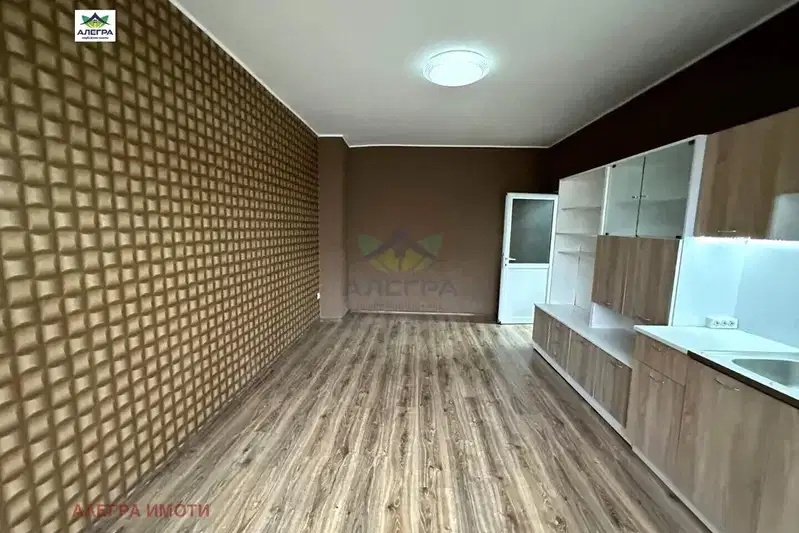 Двустаен апартамент в Пазарджик, Запад