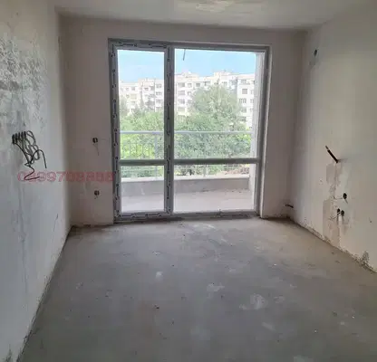 Снимка 3 — Двустаен апартамент с тераса в Зона Б-19, София