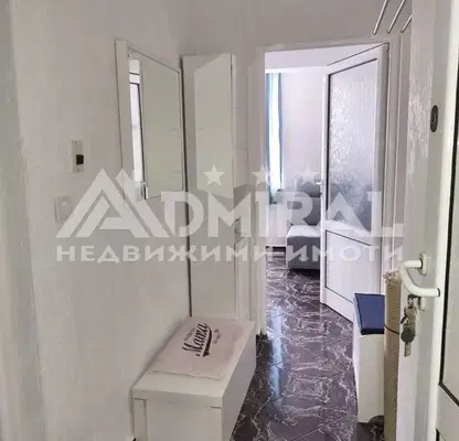 Снимка 3 — Двустаен апартамент в Бургас, Несебър