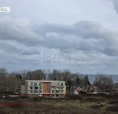 Снимка 4 — Двустаен апартамент в Бургас, Созопол