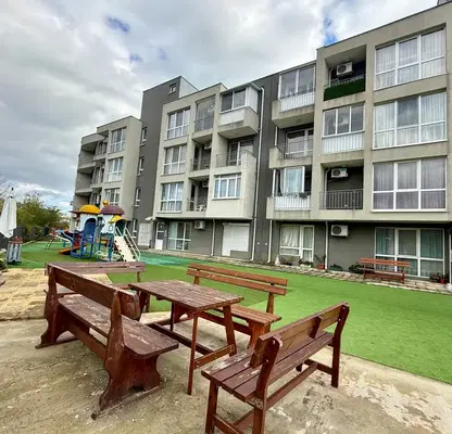 Снимка 3 — Двустаен апартамент в Бургас, Свети Влас
