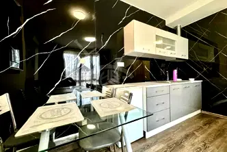 Двустаен апартамент в Бургас, к.к. Слънчев бряг