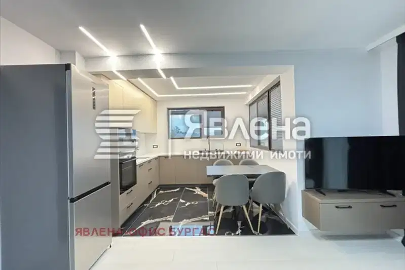 Двустаен апартамент в Бургас, к.к. Слънчев бряг