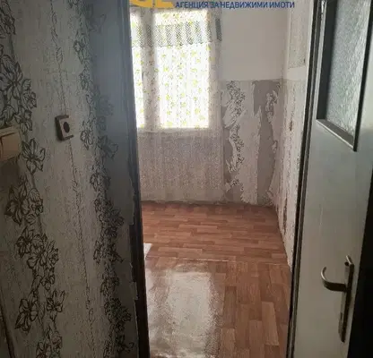 Снимка 5 — Двустаен апартамент в Перник, Радомир