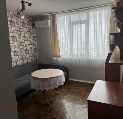 Снимка 3 — Едностаен апартамент в Шумен, 5-ти полк