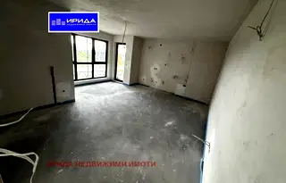 Едностаен апартамент с просторен хол и тераса в Бояна