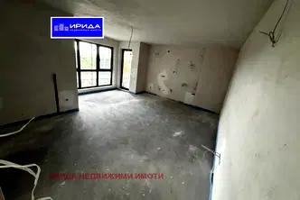 Едностаен апартамент с просторен хол и тераса в Бояна