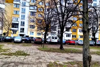 Панорамен едностаен апартамент с ремонт и обзавеждане в Дружба 1