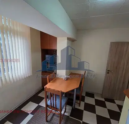 Снимка 2 — Едностаен апартамент в Шумен, Тракия