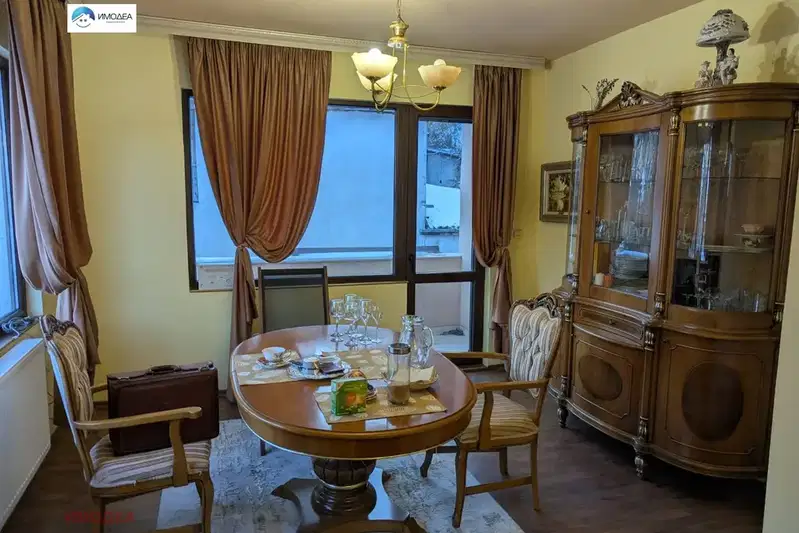 Floor of House in Veliko Tyrnovo, Asenov