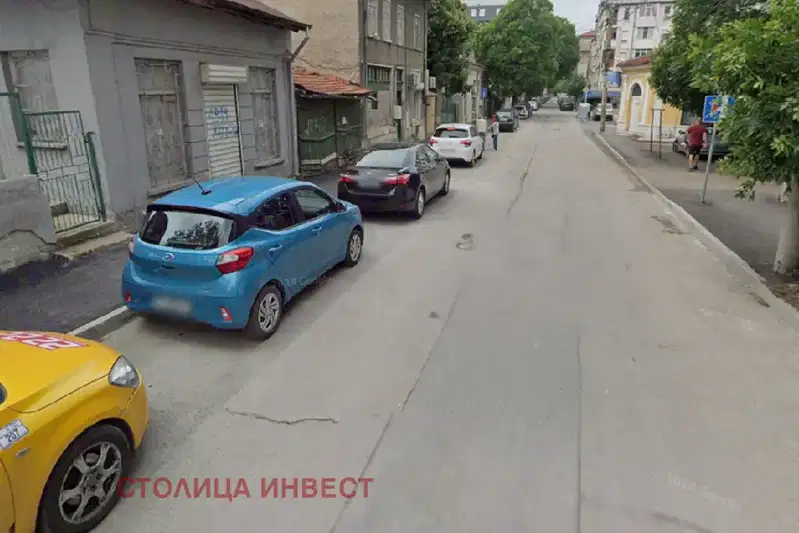 Етаж от къща в Русе, Централен кооп. пазар