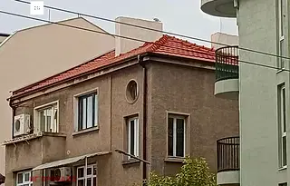 Етаж от къща в Бургас, Център