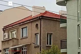 Етаж от къща в Бургас, Център