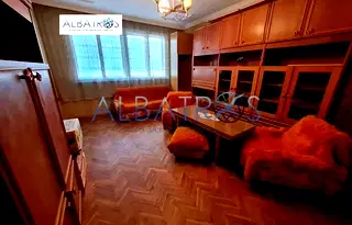 Етаж от къща във Варна, Левски 2