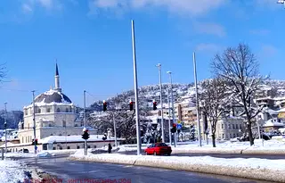 Етаж от къща в Шумен, Томбул джамия