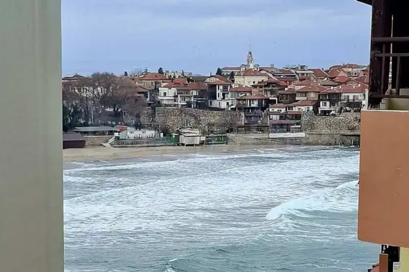 Етаж от къща в Бургас, Созопол