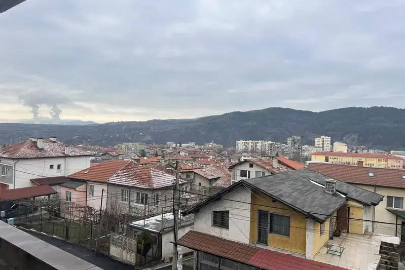 Етаж от къща в Кюстендил, Дупница