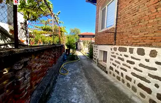 Етаж от къща в Пазарджик, Пещера