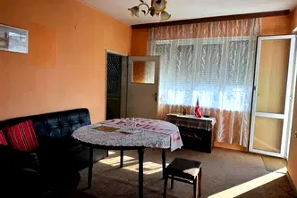 Етаж от къща в Шумен, Нови пазар