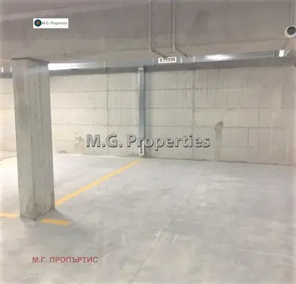 Photo 2 — Garage/Parking in Varna, Briz
