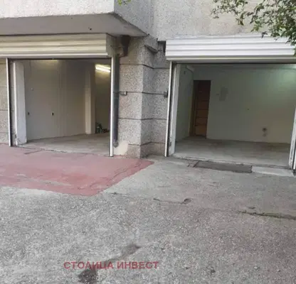 Photo 3 — Garage/Parking in Ruse, Charodeika - Yug