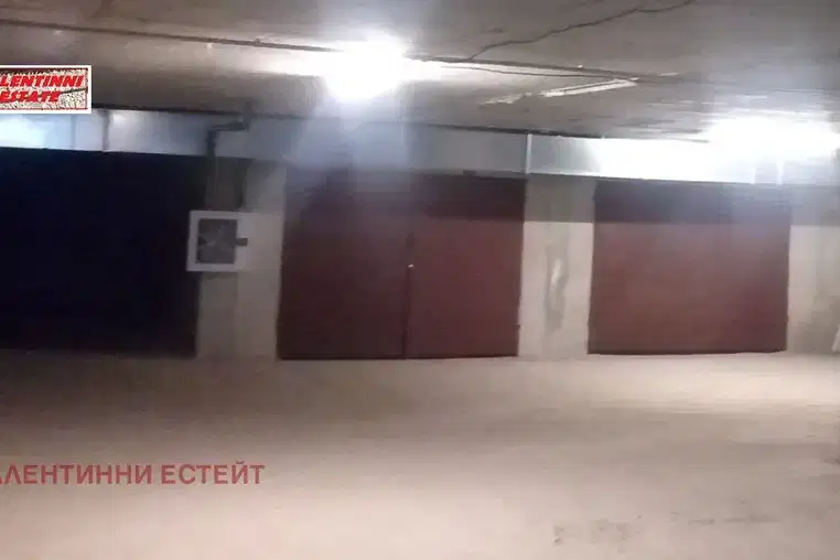 Гараж/Паркомясто в София, Карпузица