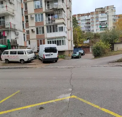 Снимка 5 — Гараж/Паркомясто във Велико Търново, Колю Фичето