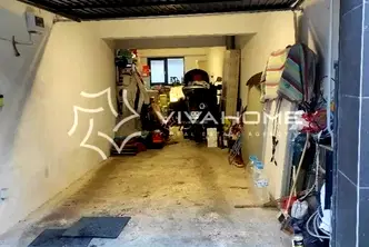 Гараж/Паркомясто във Варна, Погреби