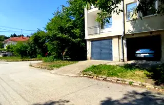 Гараж/Паркомясто във Велико Търново, Стражица
