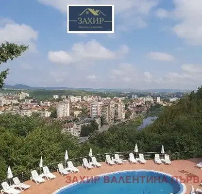 Снимка 4 — Хотел в Ловеч, Вароша