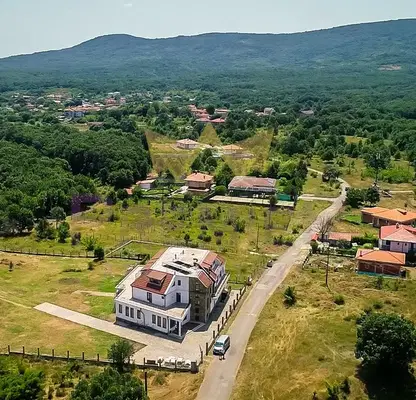 Снимка 5 — Хотел в Бургас, с. Велика