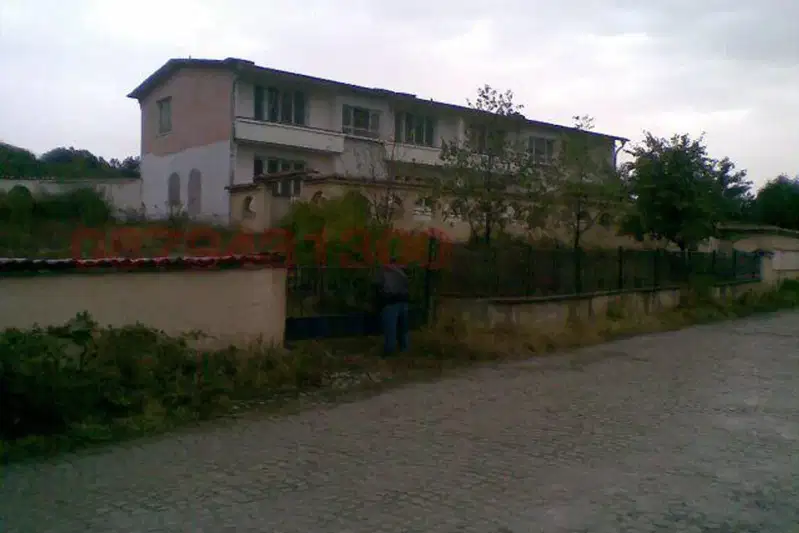 Хотел в Пазарджик, с. Левски