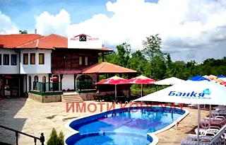 Хотел във Велико Търново, Елена