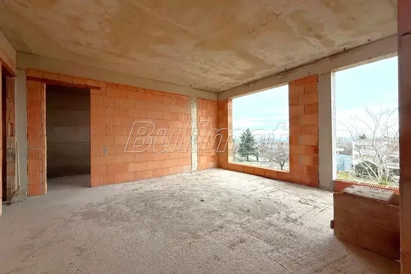 House in к.к. Чайка