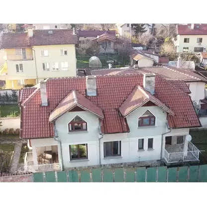 Photo 2 — House in Lozen