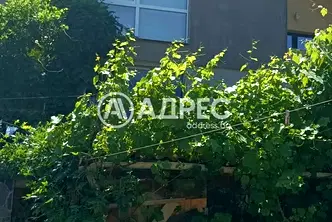 Къща в Банкя