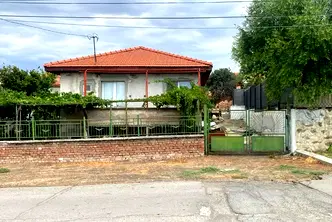 Къща в Българово