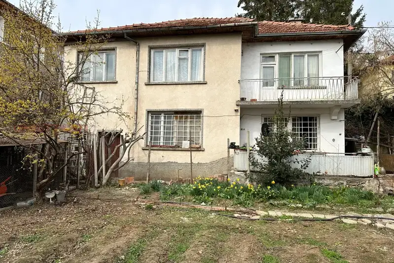 House in Veliko Tyrnovo, Akaciya