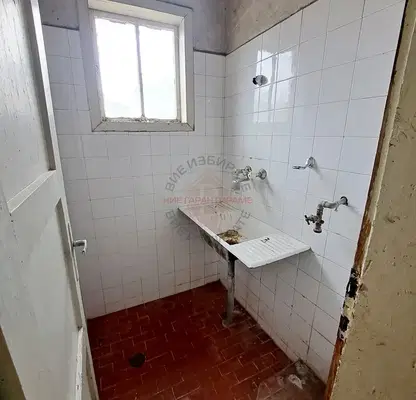 Photo 4 — House in Varna, Asparuhovo