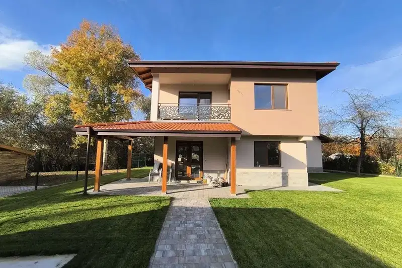 House in Sofiya, Boyana
