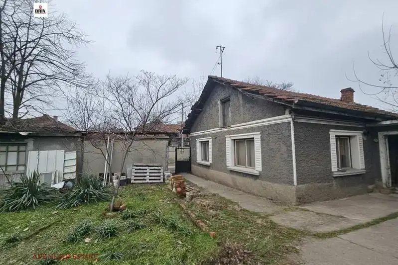 House in Ruse, Centralen Koop. Pazar