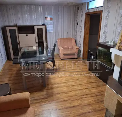 Photo 3 — House in Sliven, Centyr