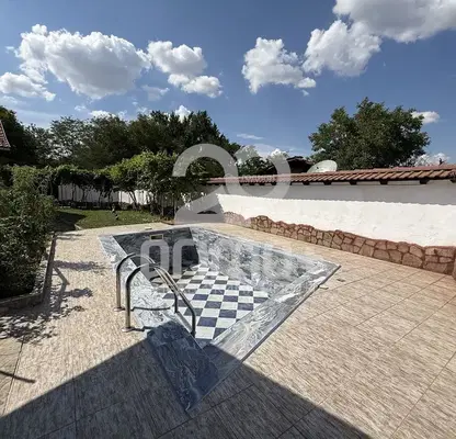 Photo 3 — House with 3 bedrooms and pool in the centre of Veliko Tarnovo
