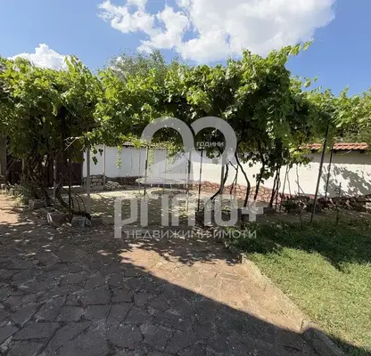 Photo 5 — House with 3 bedrooms and pool in the centre of Veliko Tarnovo
