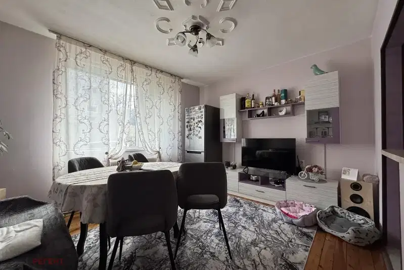 Къща в Габрово, Център
