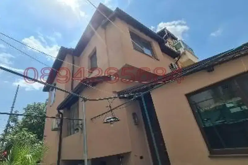 House in Plovdiv, Centyr