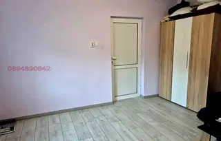 Къща в Добрич, Център